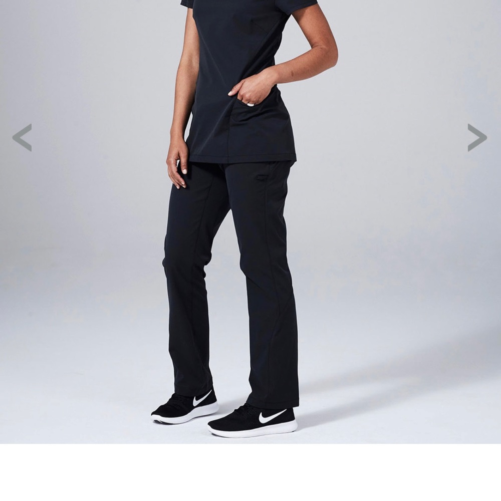 COPY - MEDELITA ARGON SCRUB PANTS
5-Pocket Straight Leg in Lightweight Stretch
